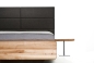 Preview: BOXSPRING łóżko designerskie z litego drewna z tapicerowanym zagłówkiem